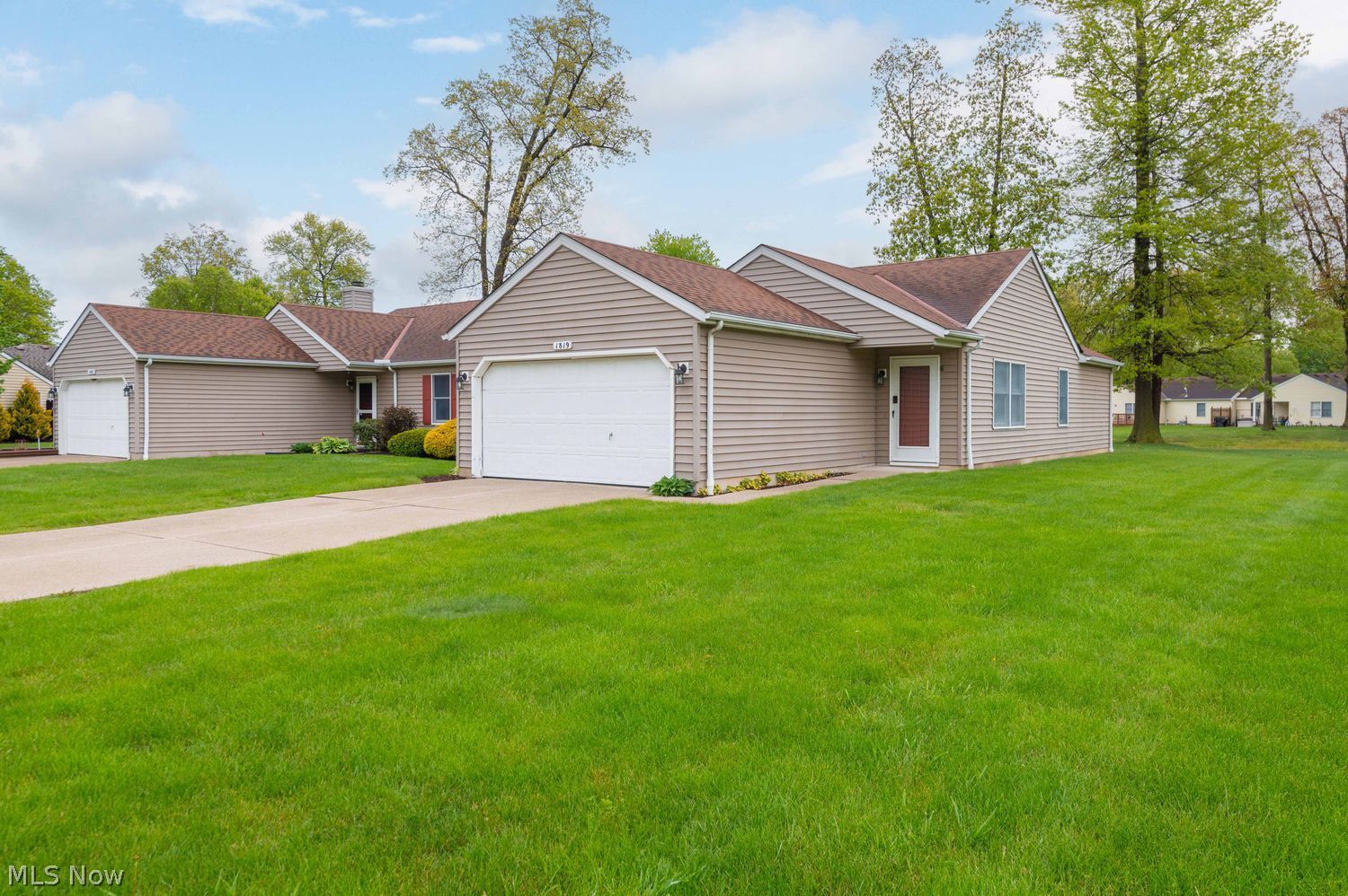 1819 Sandalwood Drive Avon OH 44011