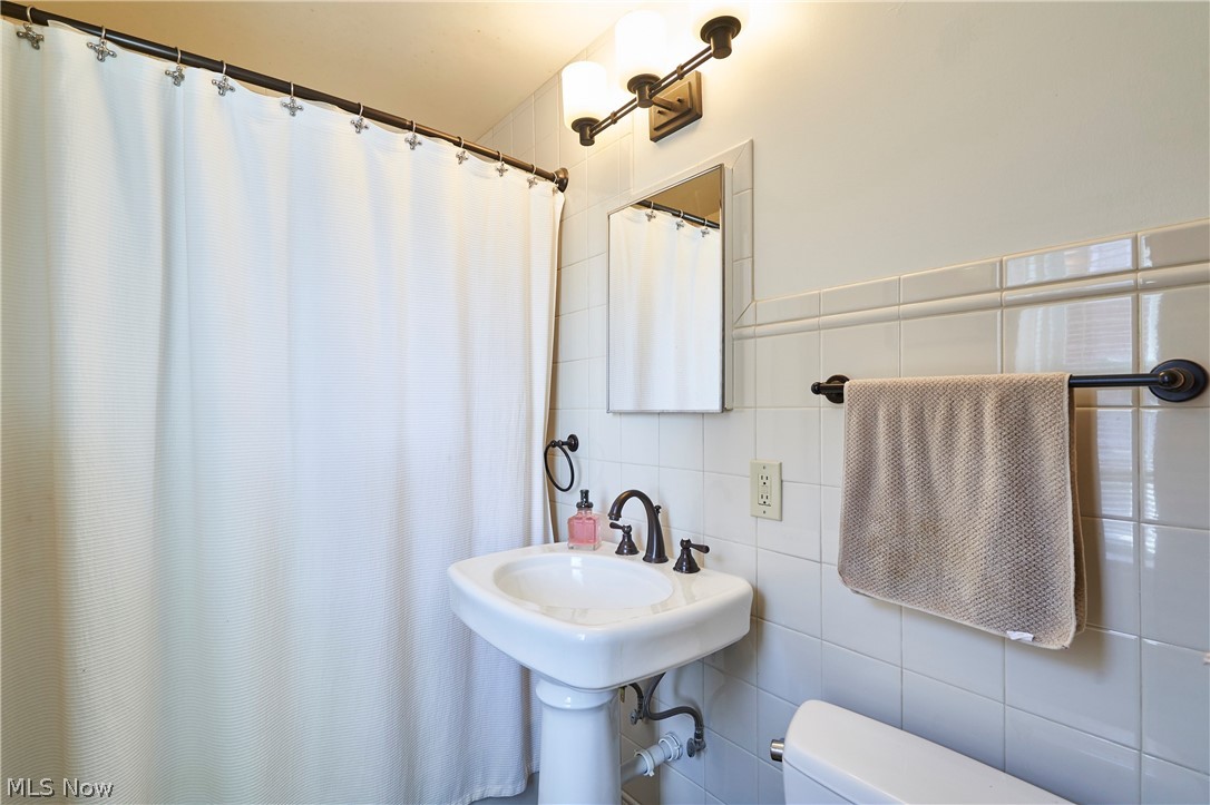 18975 Van Aken Boulevard Shaker Heights OH 44122