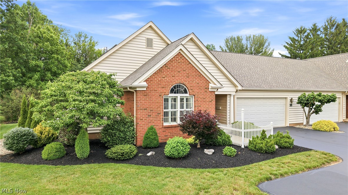 149 Village Court Columbiana OH 44408