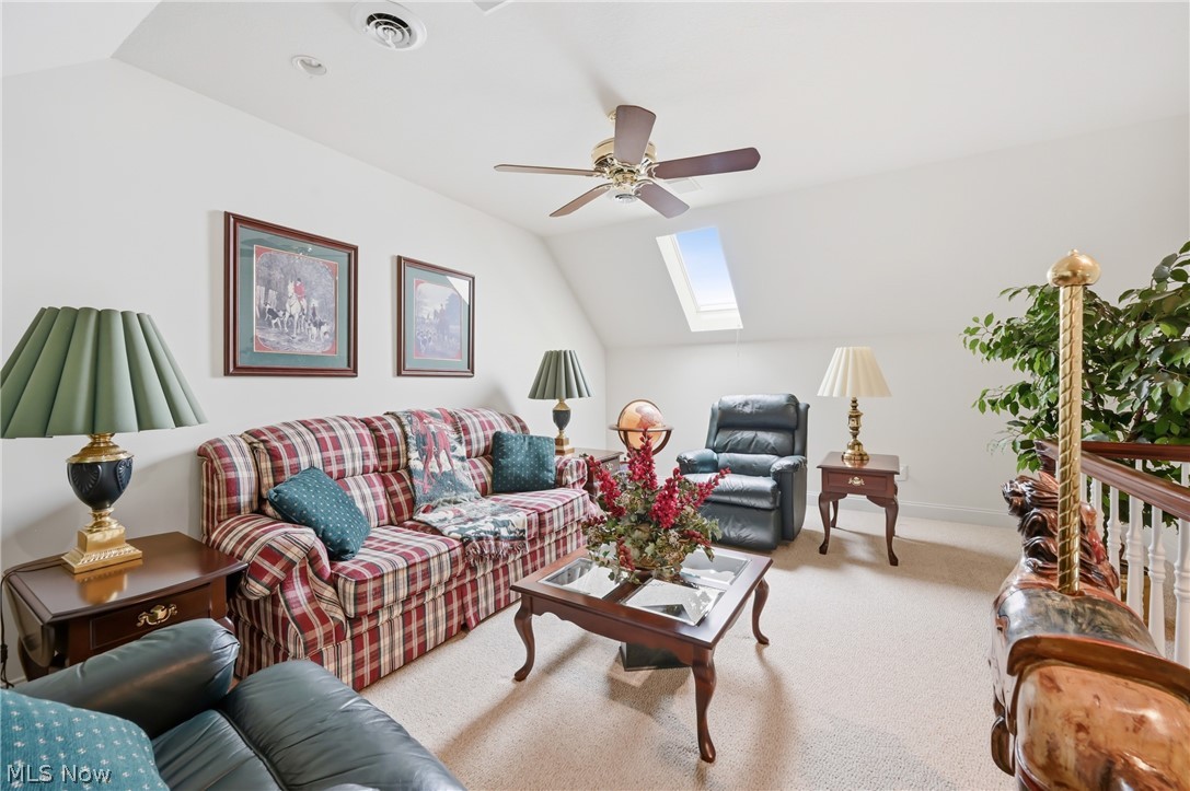 149 Village Court Columbiana OH 44408