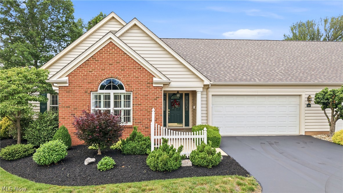 149 Village Court Columbiana OH 44408