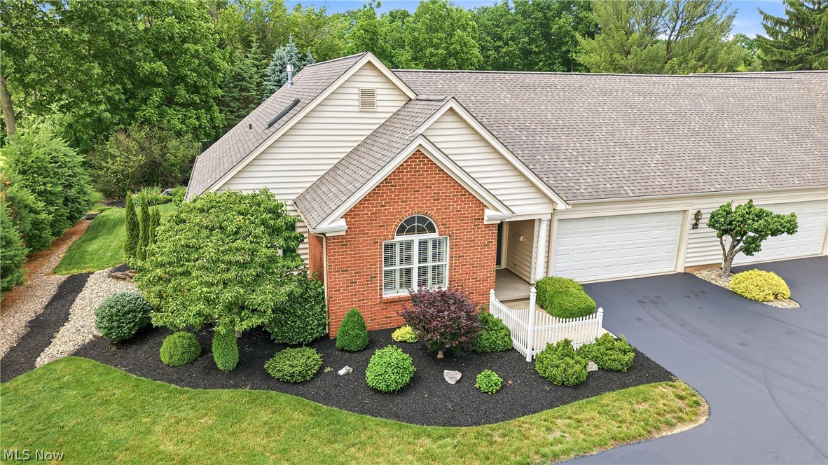149 Village Court Columbiana OH 44408