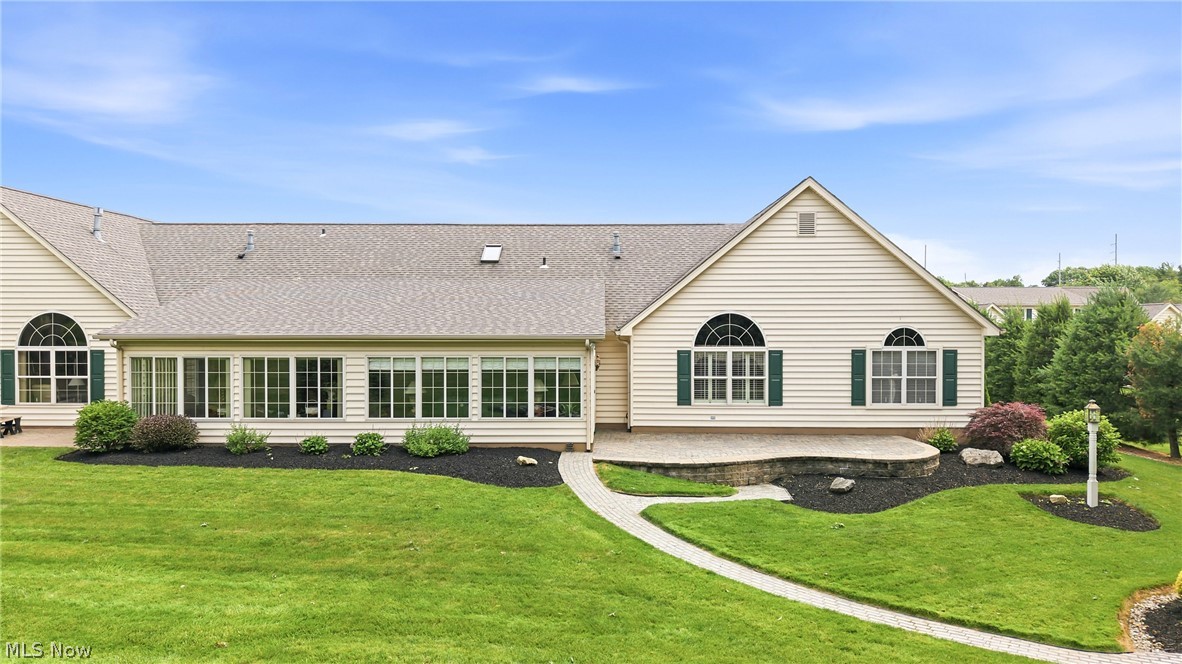 149 Village Court Columbiana OH 44408