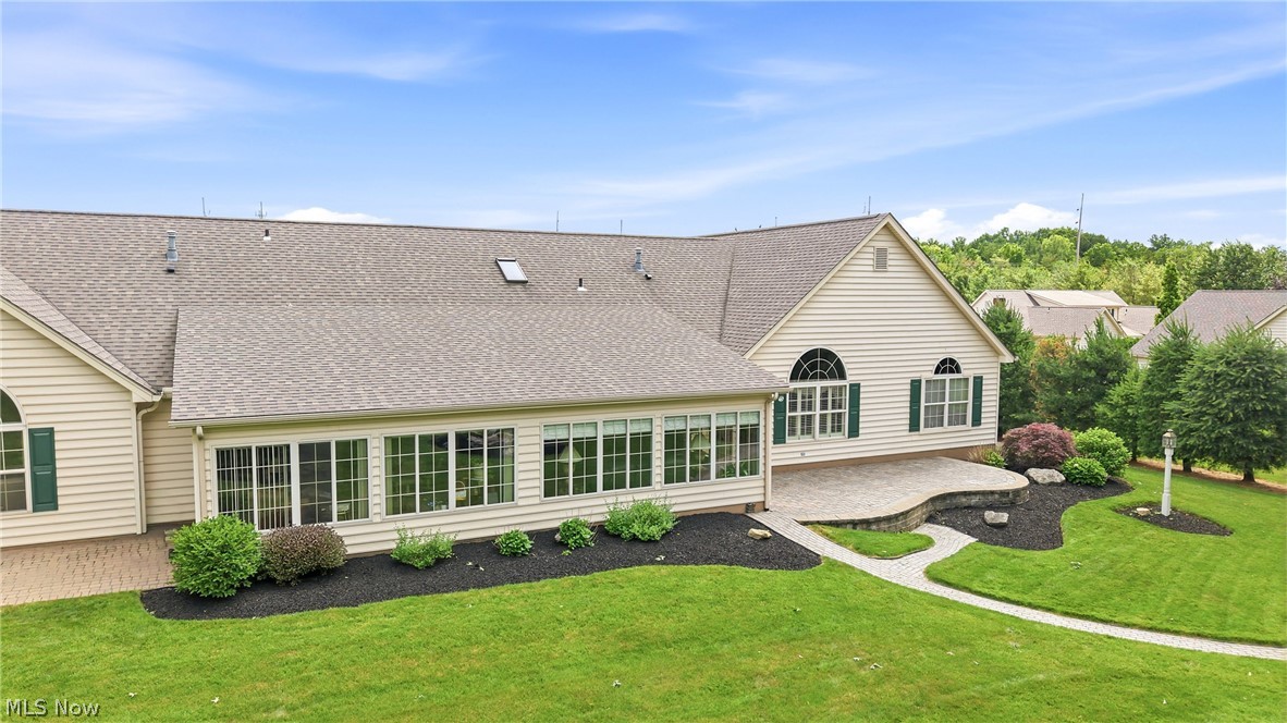 149 Village Court Columbiana OH 44408