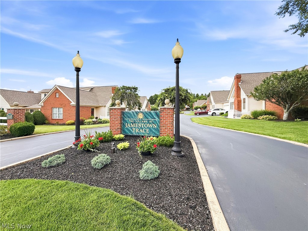 149 Village Court Columbiana OH 44408