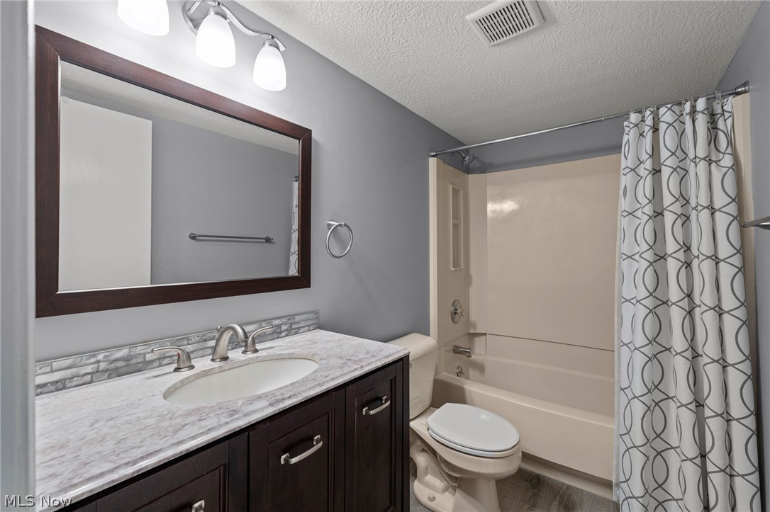 4262 Hadley Court Brunswick OH 44212