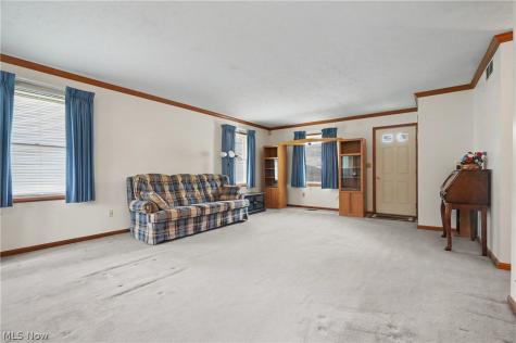 145 Michael Lane Cuyahoga Falls OH 44223