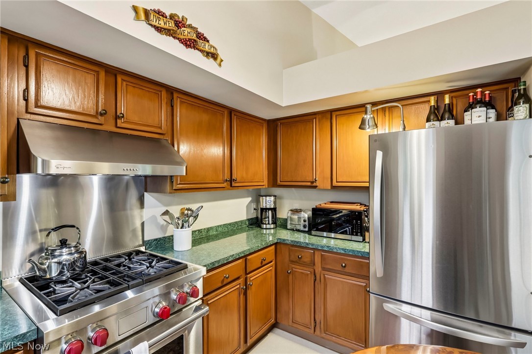 720 Pebblecreek Drive Copley OH 44320