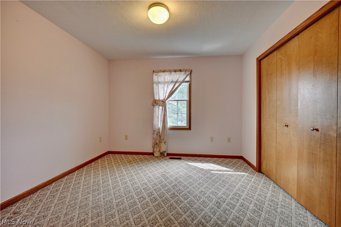 960B Mcdonald Drive NE Sugarcreek OH 44681