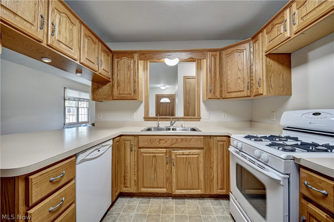 960B Mcdonald Drive NE Sugarcreek OH 44681