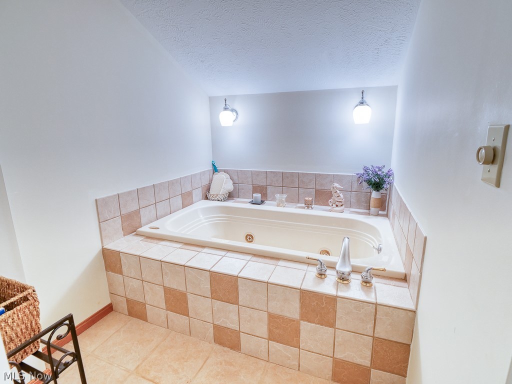 5440 Stoney Lane Painesville OH 44077
