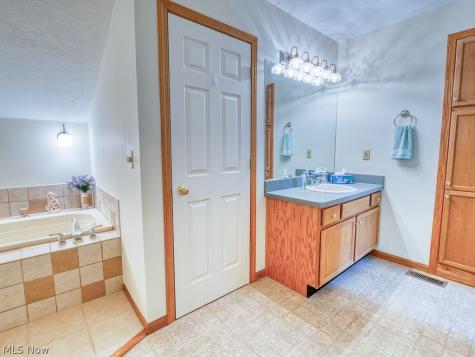 5440 Stoney Lane Painesville OH 44077