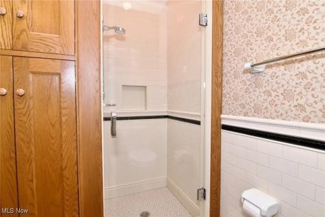 13715 Shaker Boulevard Cleveland OH 44120