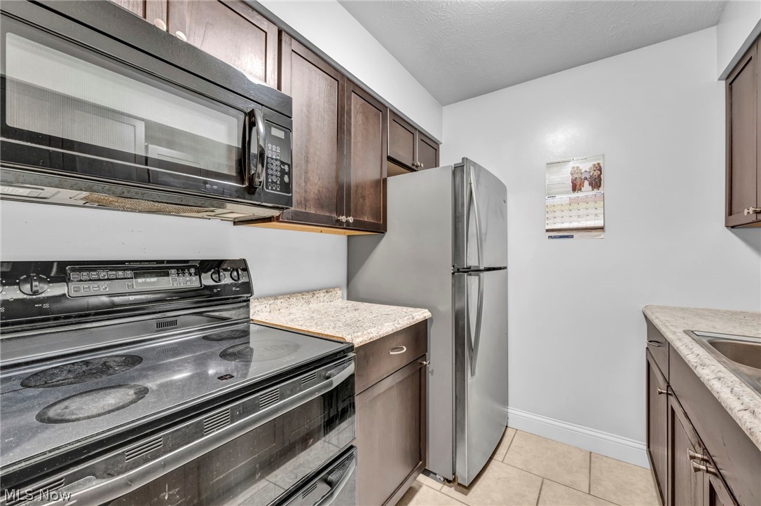 23855 David Drive North Olmsted OH 44070