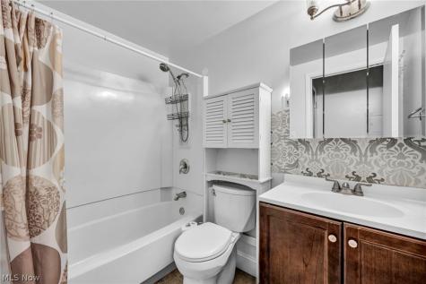 23855 David Drive North Olmsted OH 44070