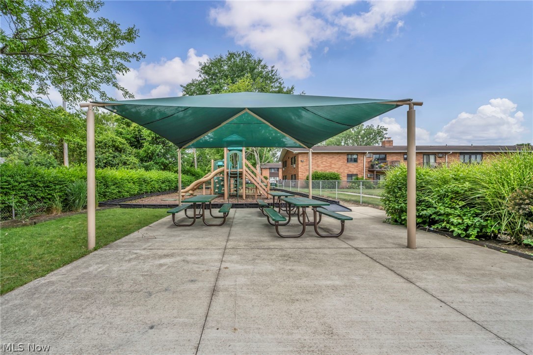 23855 David Drive North Olmsted OH 44070