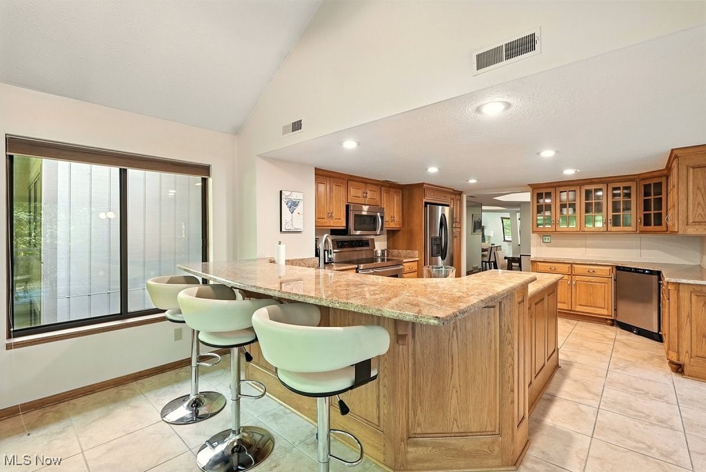 2180 Stone Creek Trail Cuyahoga Falls OH 44223