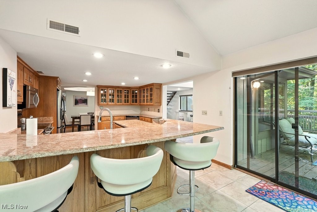 2180 Stone Creek Trail Cuyahoga Falls OH 44223