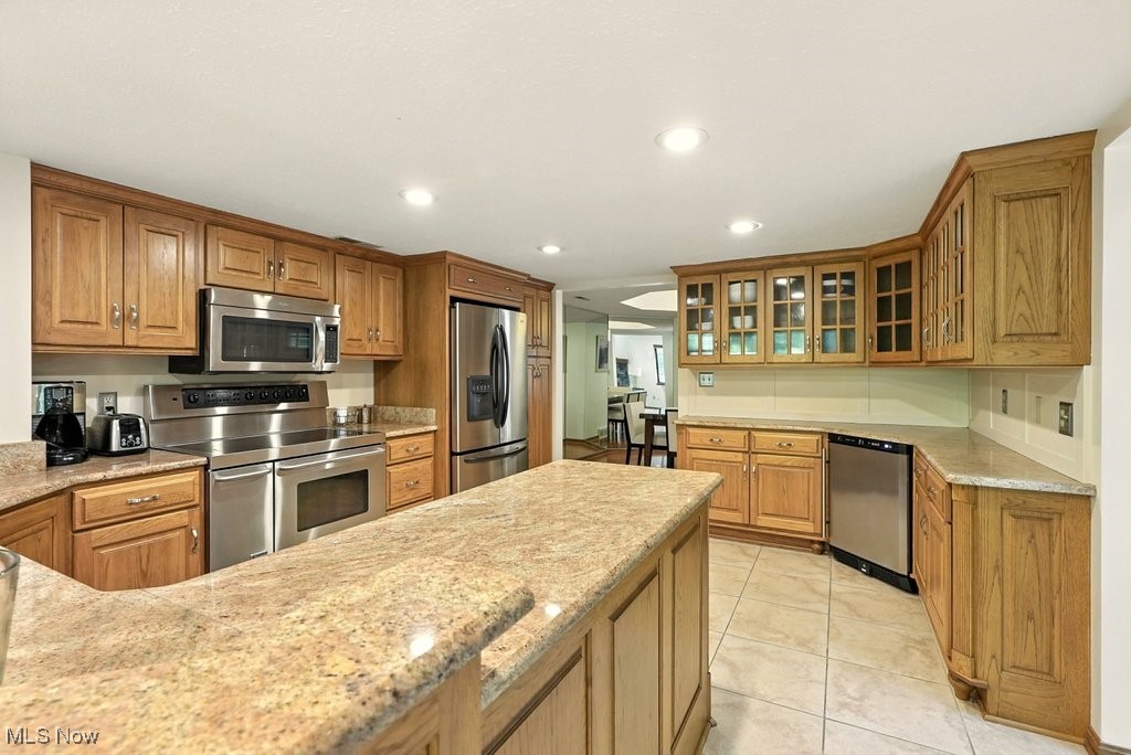 2180 Stone Creek Trail Cuyahoga Falls OH 44223