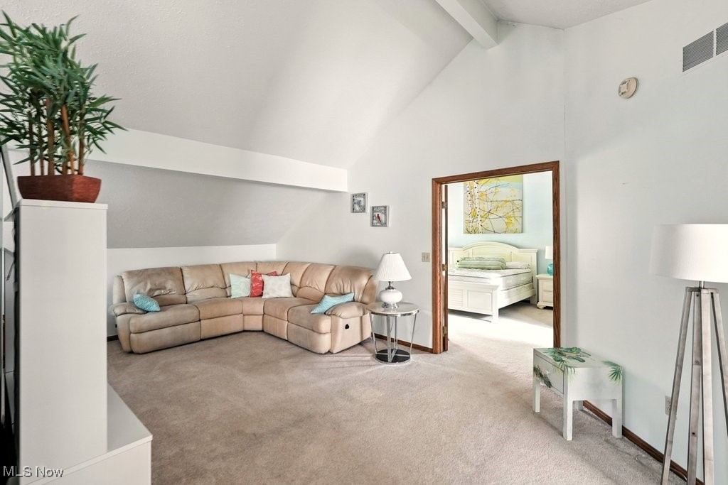 2180 Stone Creek Trail Cuyahoga Falls OH 44223