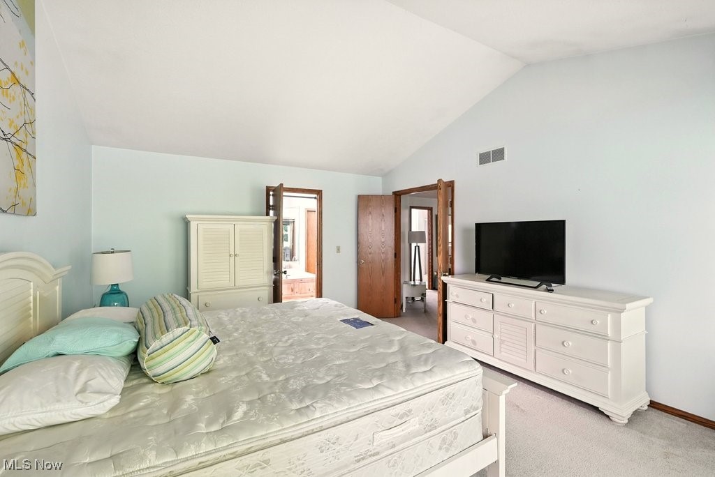 2180 Stone Creek Trail Cuyahoga Falls OH 44223