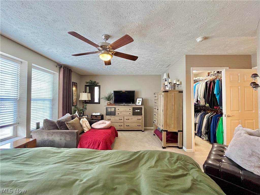 991 Croghan Way Akron OH 44321