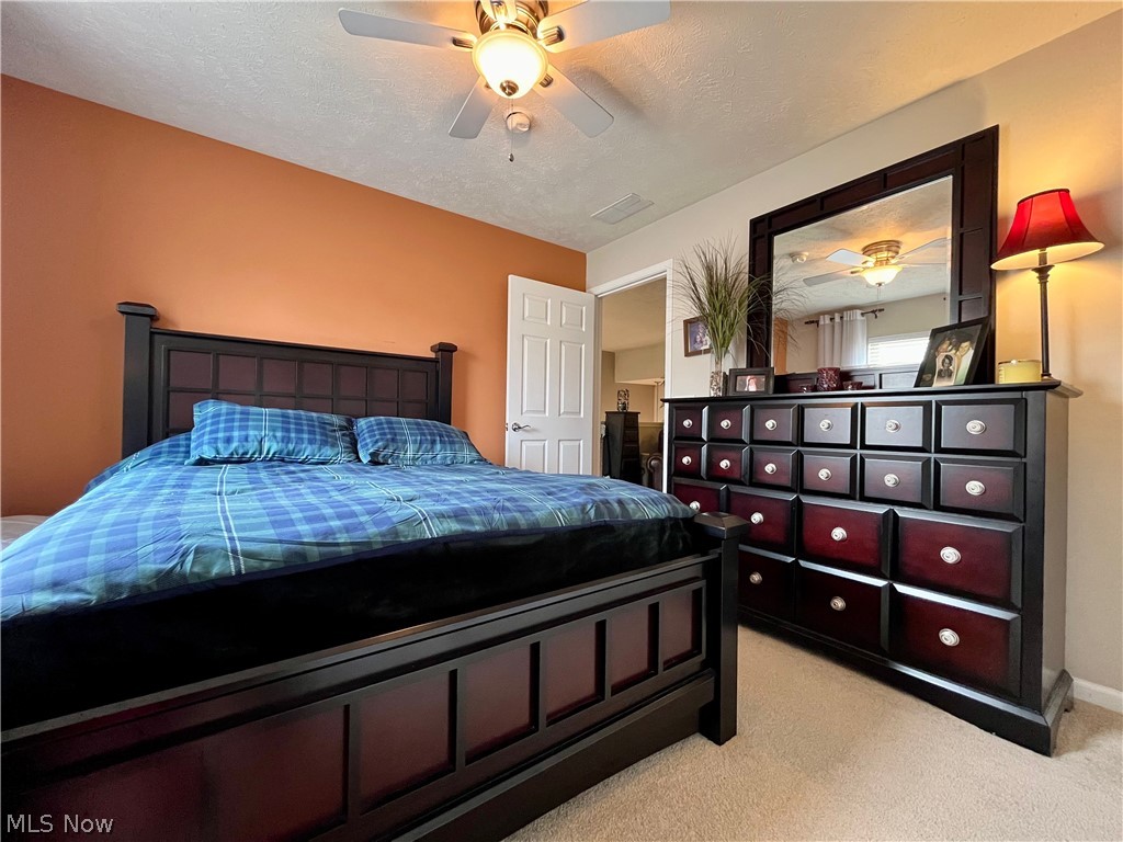 991 Croghan Way Akron OH 44321