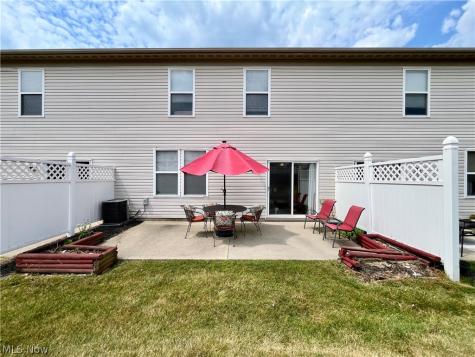 991 Croghan Way Akron OH 44321
