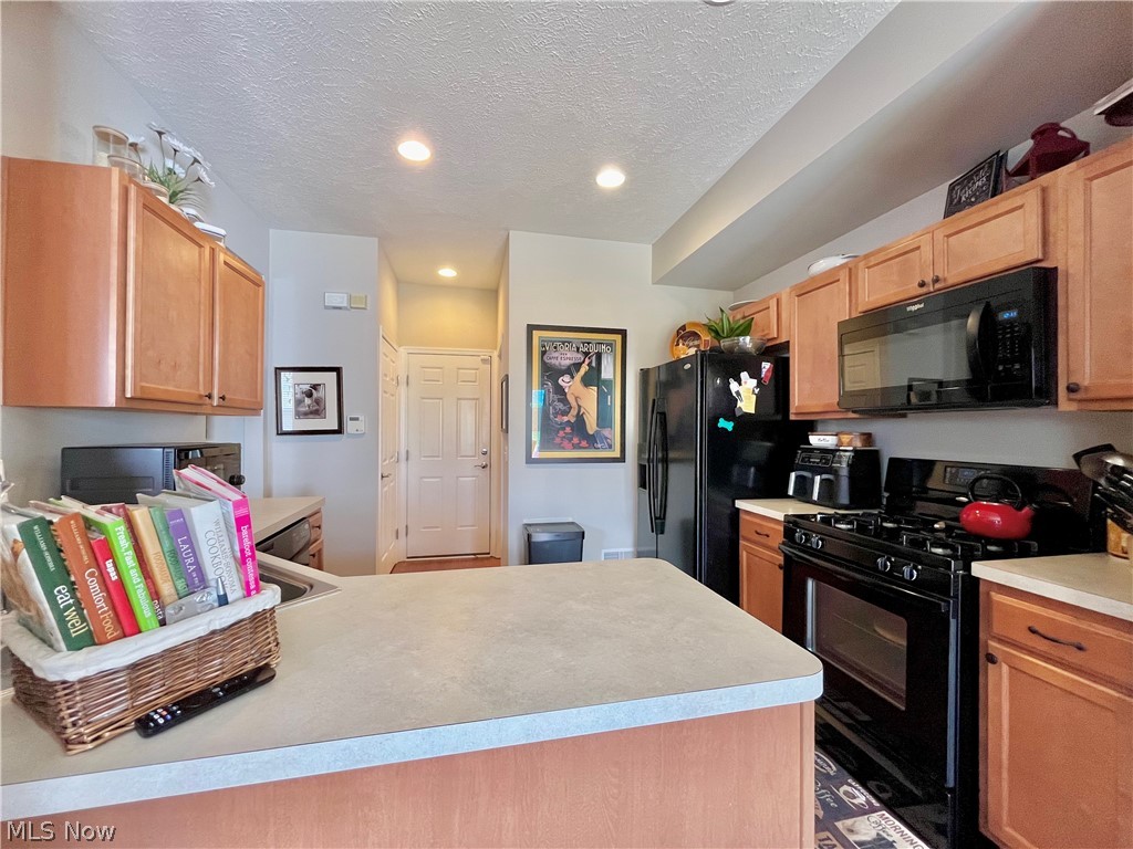 991 Croghan Way Akron OH 44321