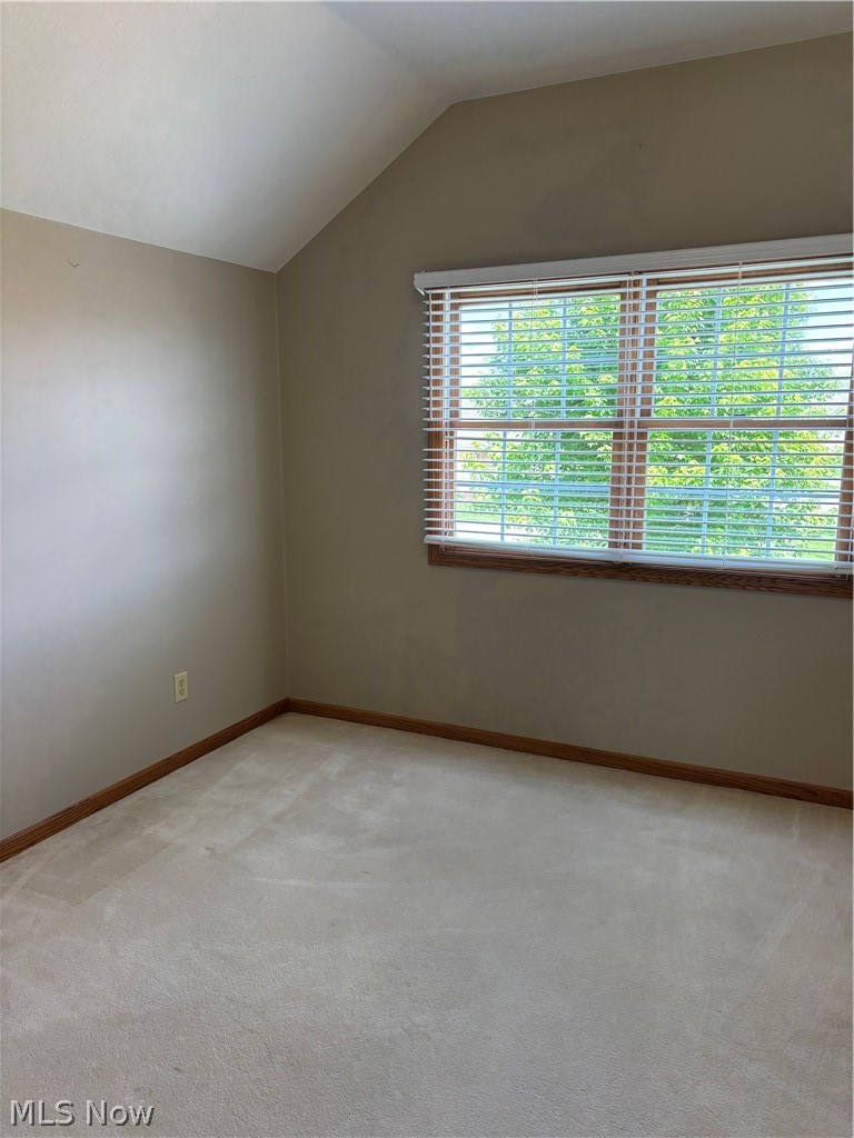 1136 Pine Bluff Drive NE New Philadelphia OH 44663