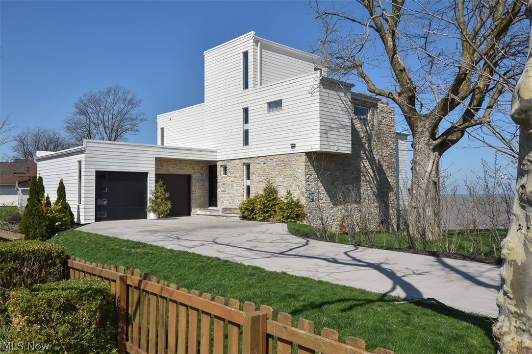 280 Buckeye Drive Sheffield Lake OH 44054