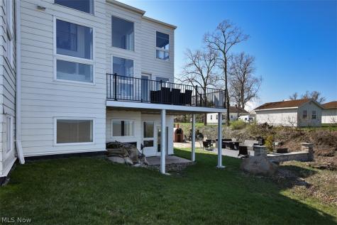 280 Buckeye Drive Sheffield Lake OH 44054