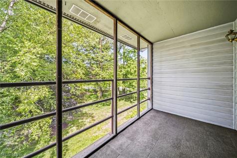 155 Pheasant Run Mayfield Heights OH 44124