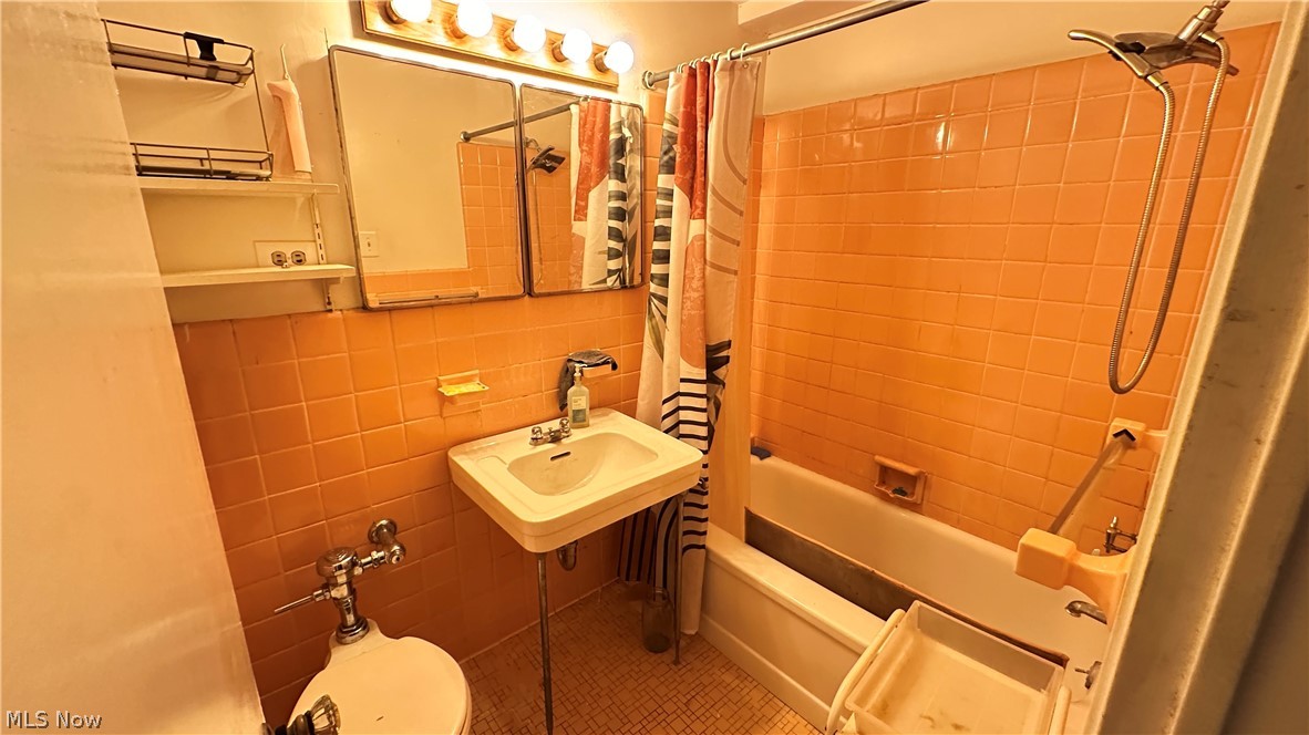 13800 Fairhill Road Shaker Heights OH 44120