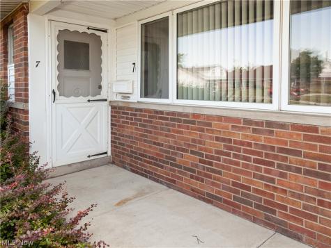 25415 Clubside Drive North Olmsted OH 44070