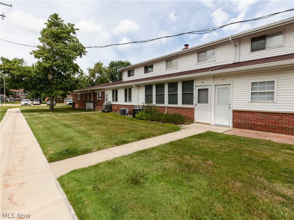 25415 Clubside Drive North Olmsted OH 44070