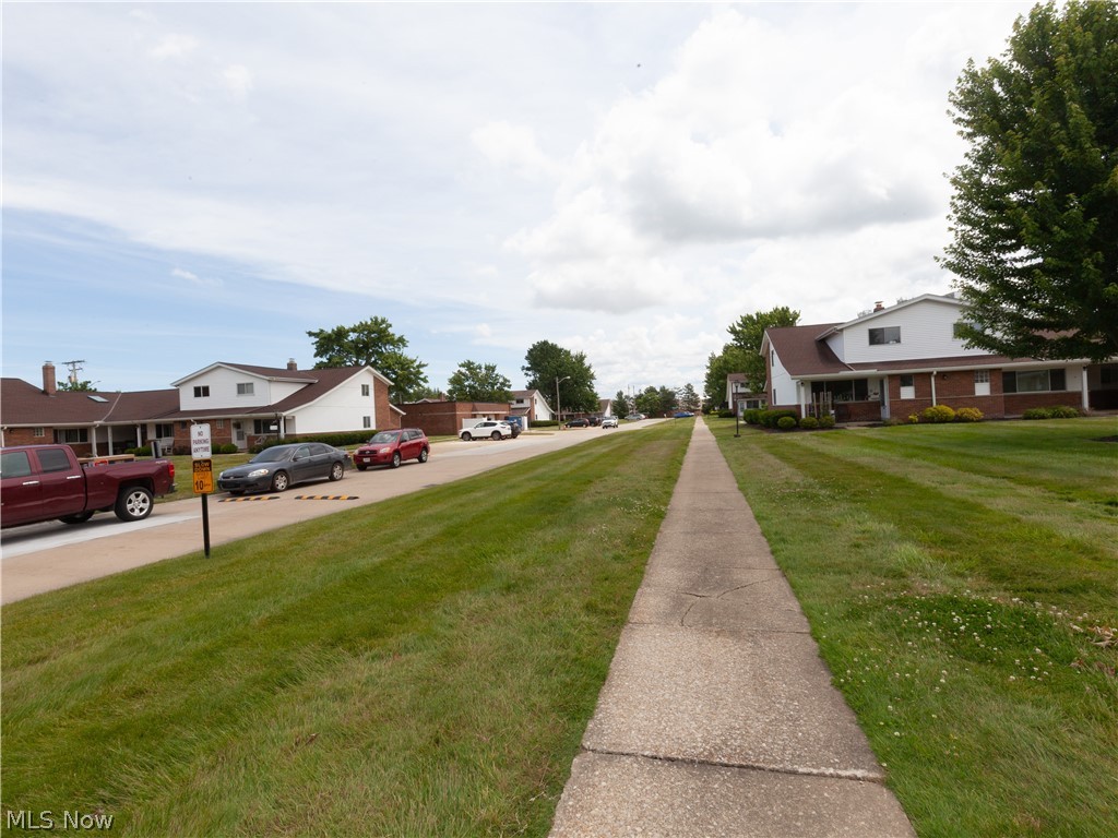 25415 Clubside Drive North Olmsted OH 44070