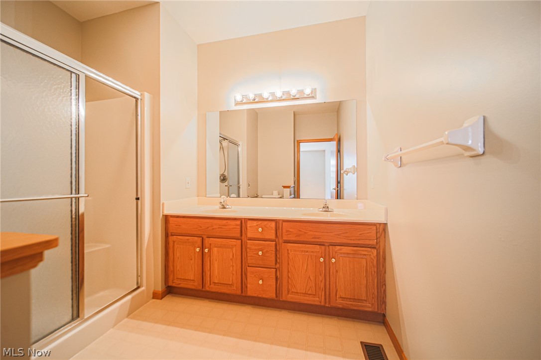 201 Greenbriar Lane Dalton OH 44618