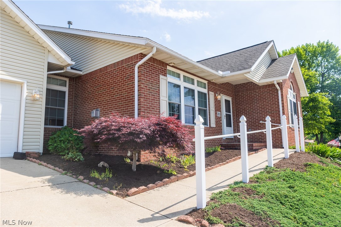 201 Greenbriar Lane Dalton OH 44618
