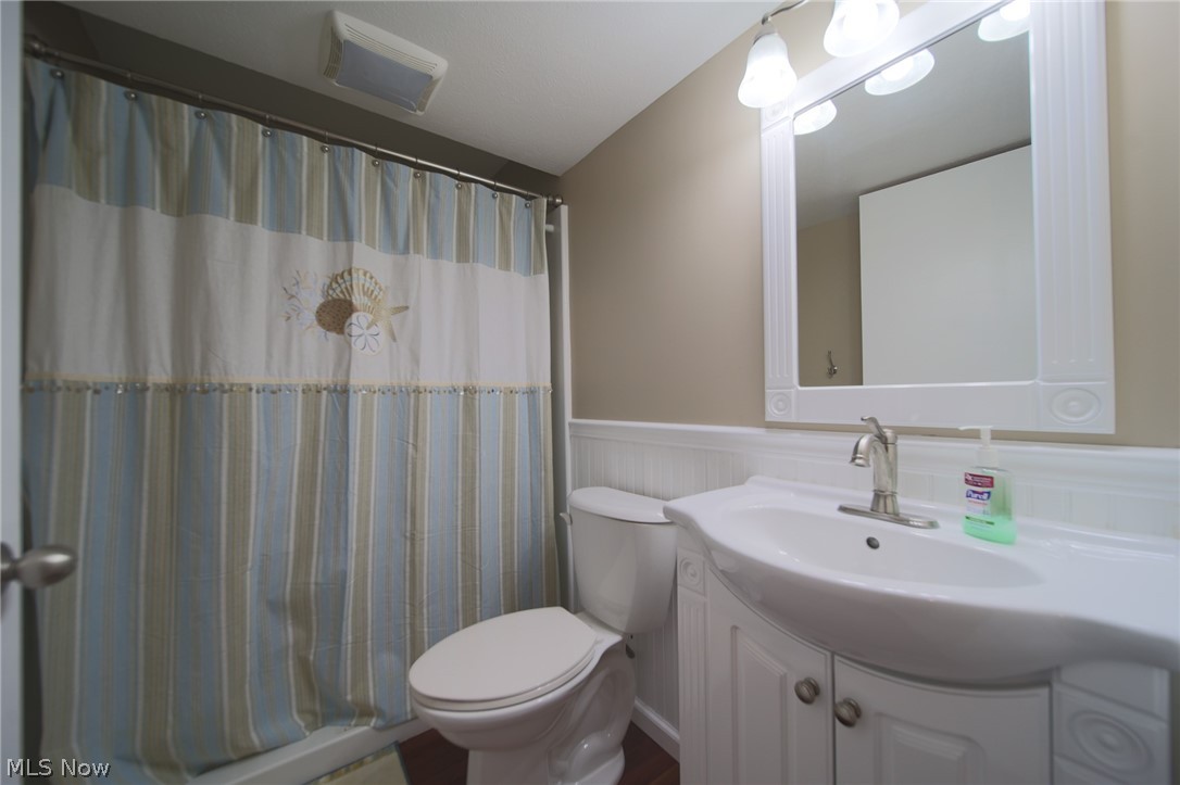 201 Greenbriar Lane Dalton OH 44618