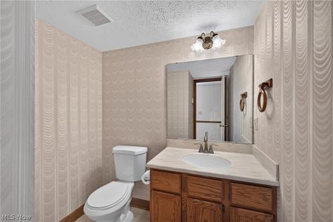 15504 Roxboro Drive Middleburg Heights OH 44130