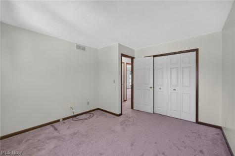 15504 Roxboro Drive Middleburg Heights OH 44130