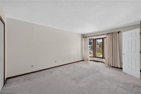 15504 Roxboro Drive Middleburg Heights OH 44130