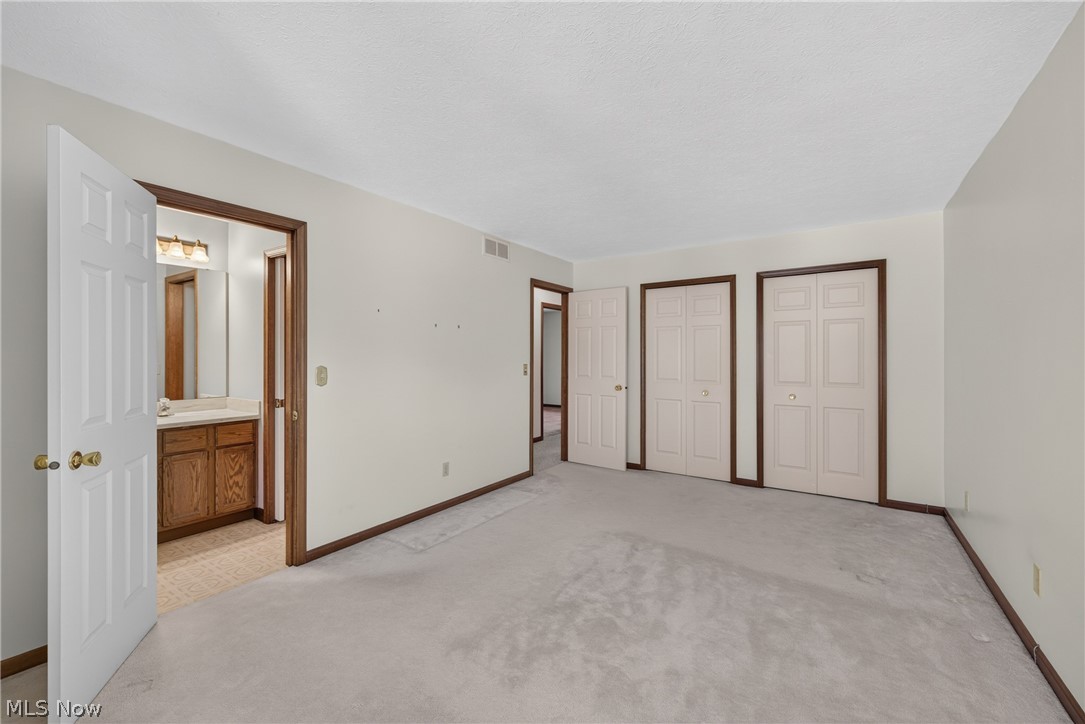 15504 Roxboro Drive Middleburg Heights OH 44130
