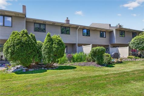 15504 Roxboro Drive Middleburg Heights OH 44130
