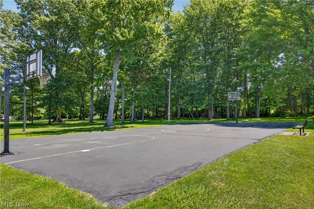 15504 Roxboro Drive Middleburg Heights OH 44130