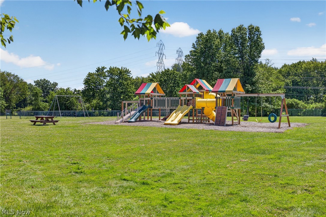 15504 Roxboro Drive Middleburg Heights OH 44130