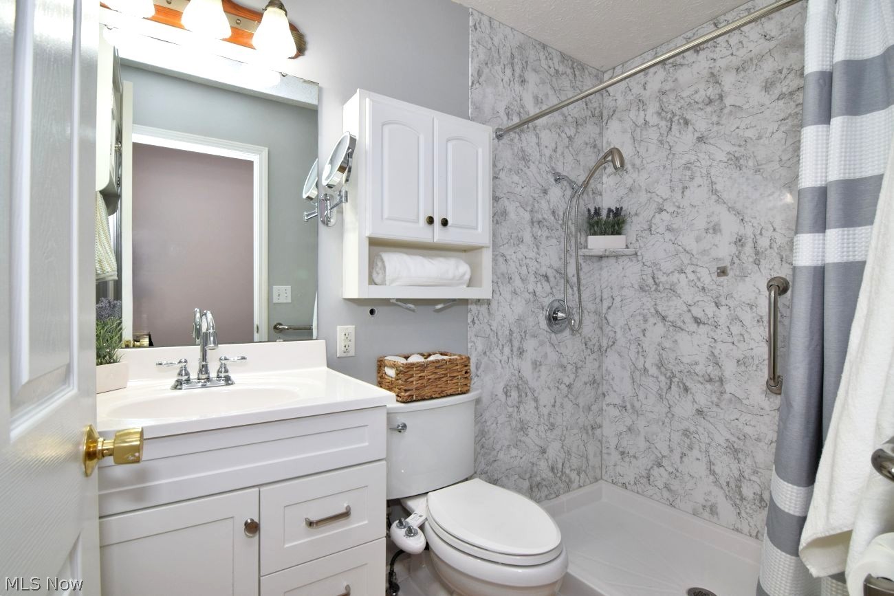 2668 Edgebrook Crossing Twinsburg OH 44087