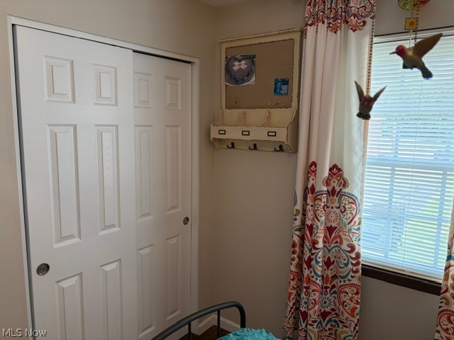 1237 A Somerset Drive Salem OH 44460