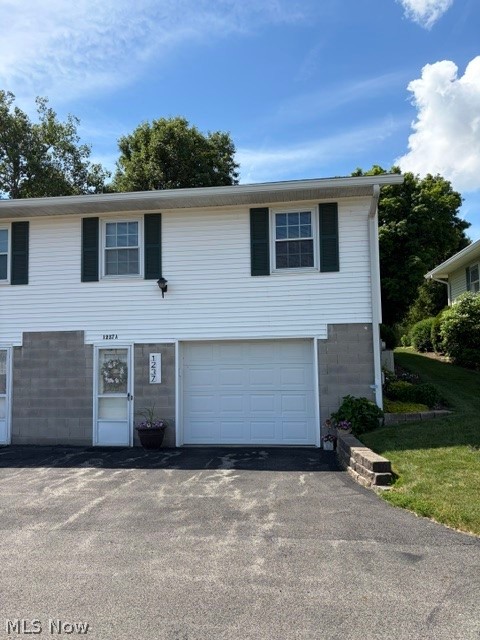 1237 A Somerset Drive Salem OH 44460